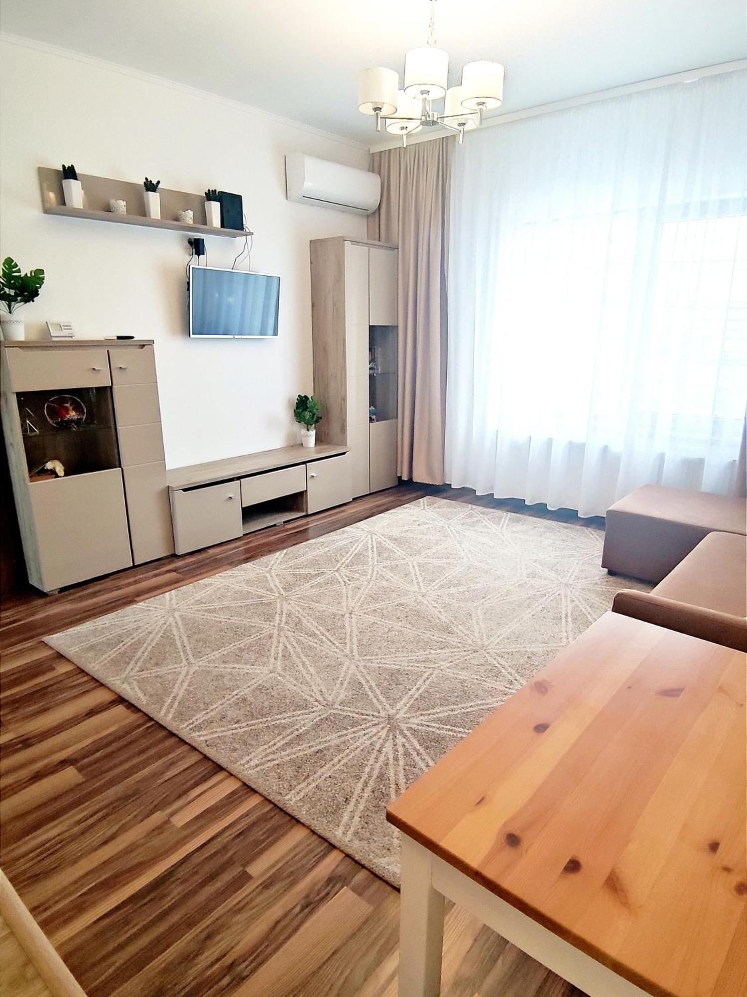 יאשי Charming Apartment In Villa מראה חיצוני תמונה